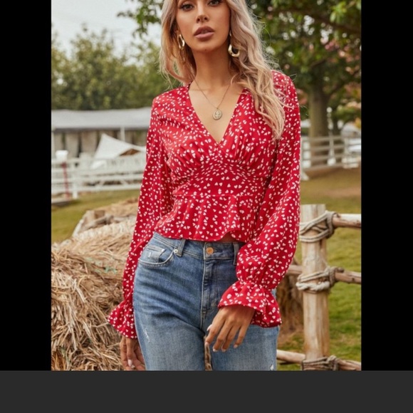 Red and white heart blouse - Picture 2 of 6